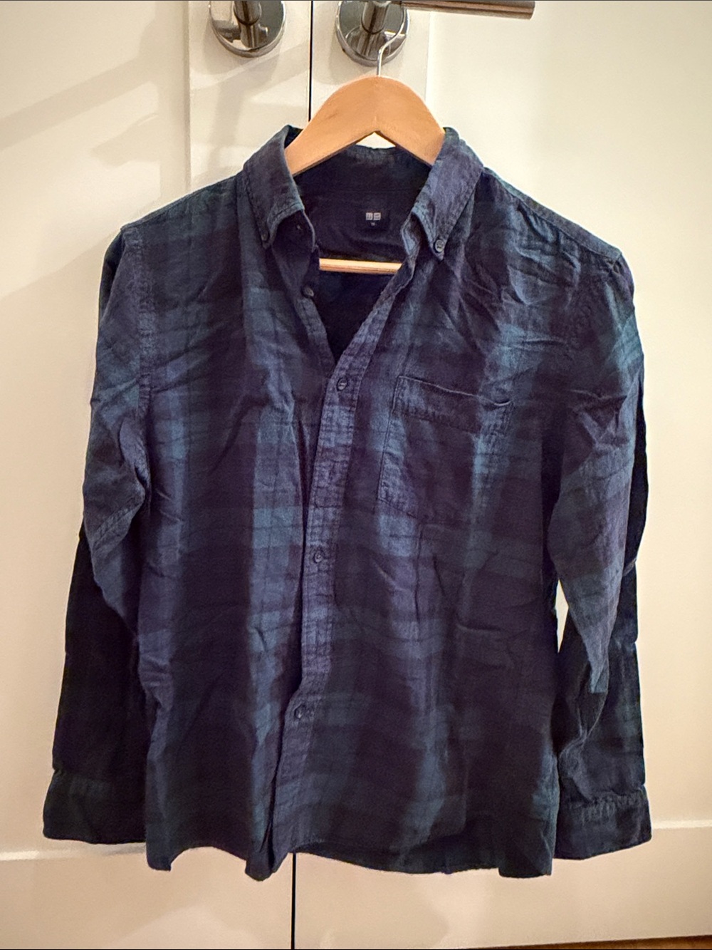 Uniqlo Men's Navy and Green Plaid Button-Down Shirt size xs